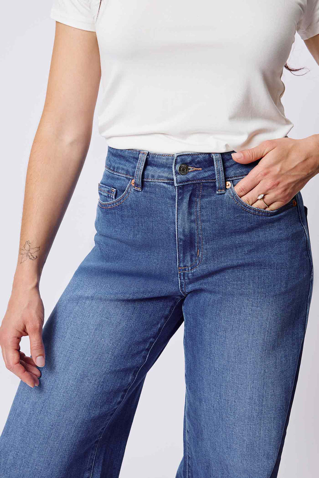 Aurora Jeans Blue | High-Waisted Wide-Leg Jeans by Dailystory
