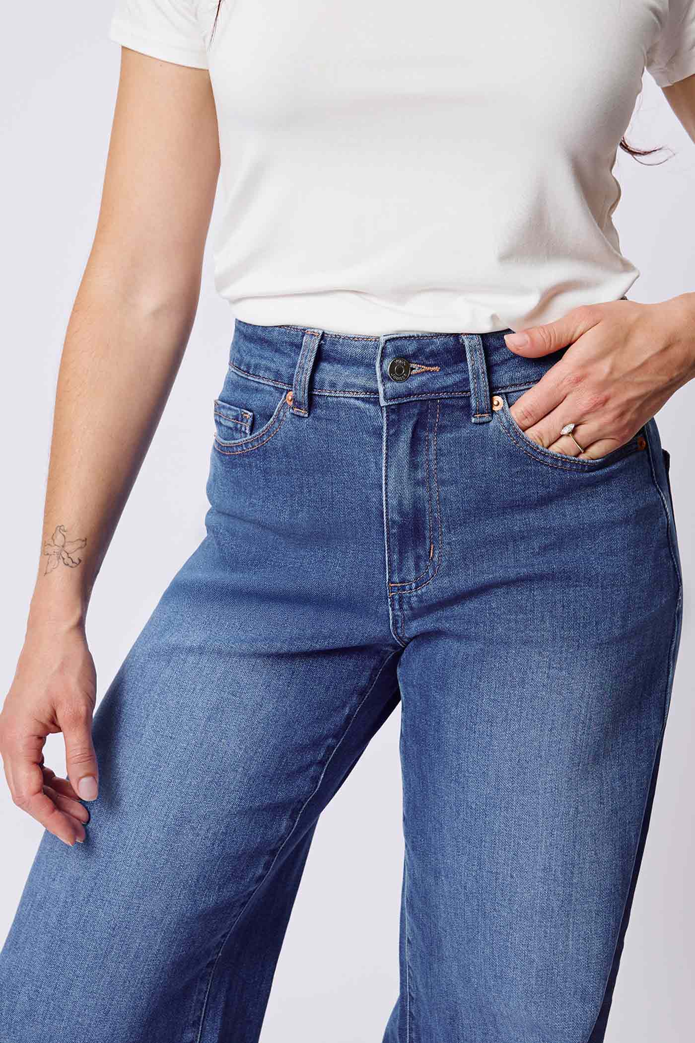 Aurora Jeans Blue | High-Waisted Wide-Leg Jeans by Dailystory