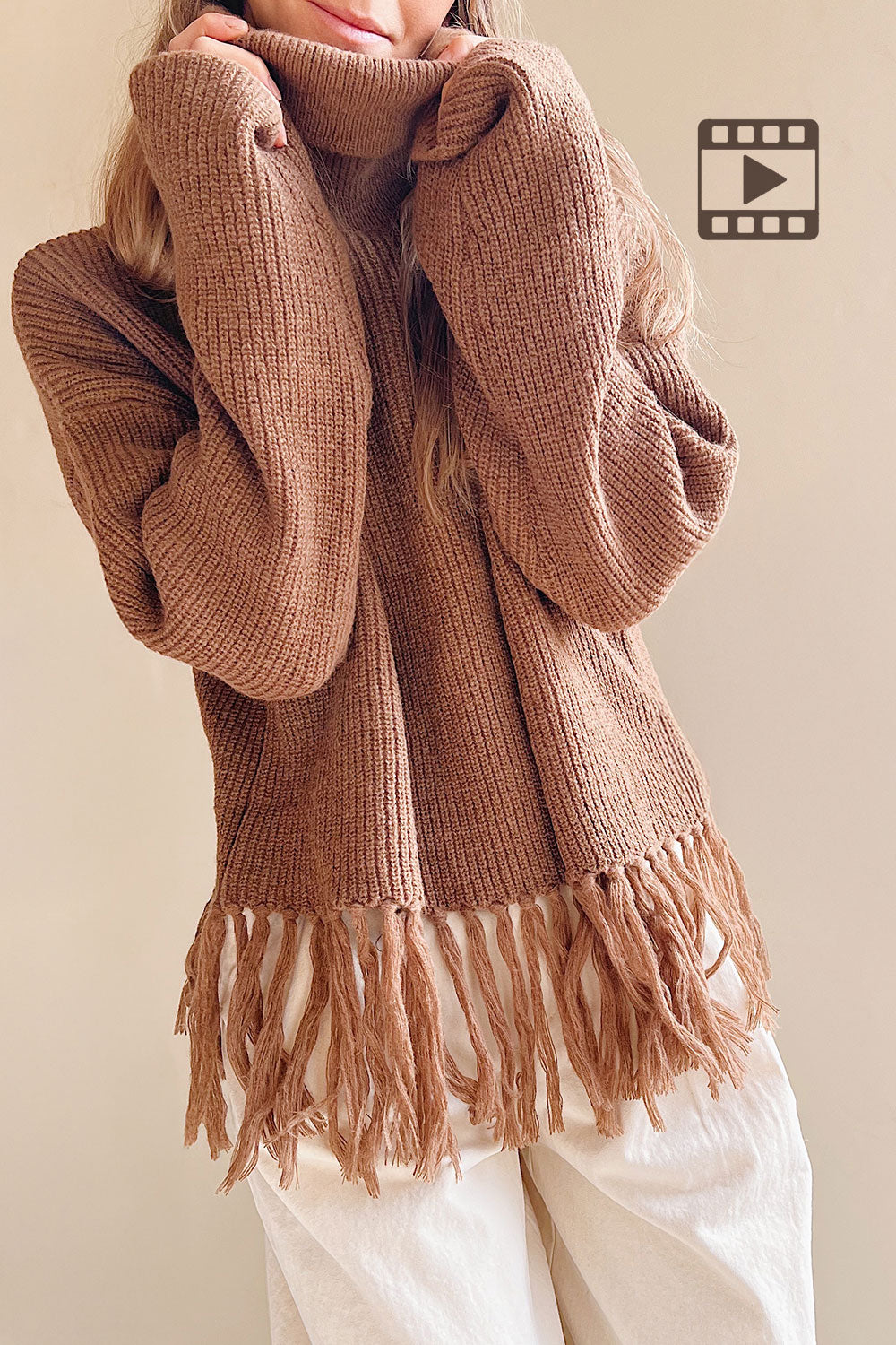 Sauzon Caramel | Oversized Turtleneck Sweater with Fringes