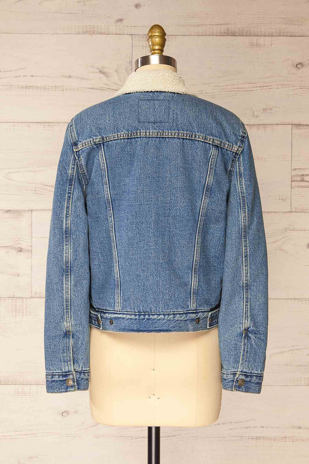 Madikeri | Blue Wash Sherpa-Lined Denim Jacket with Pockets