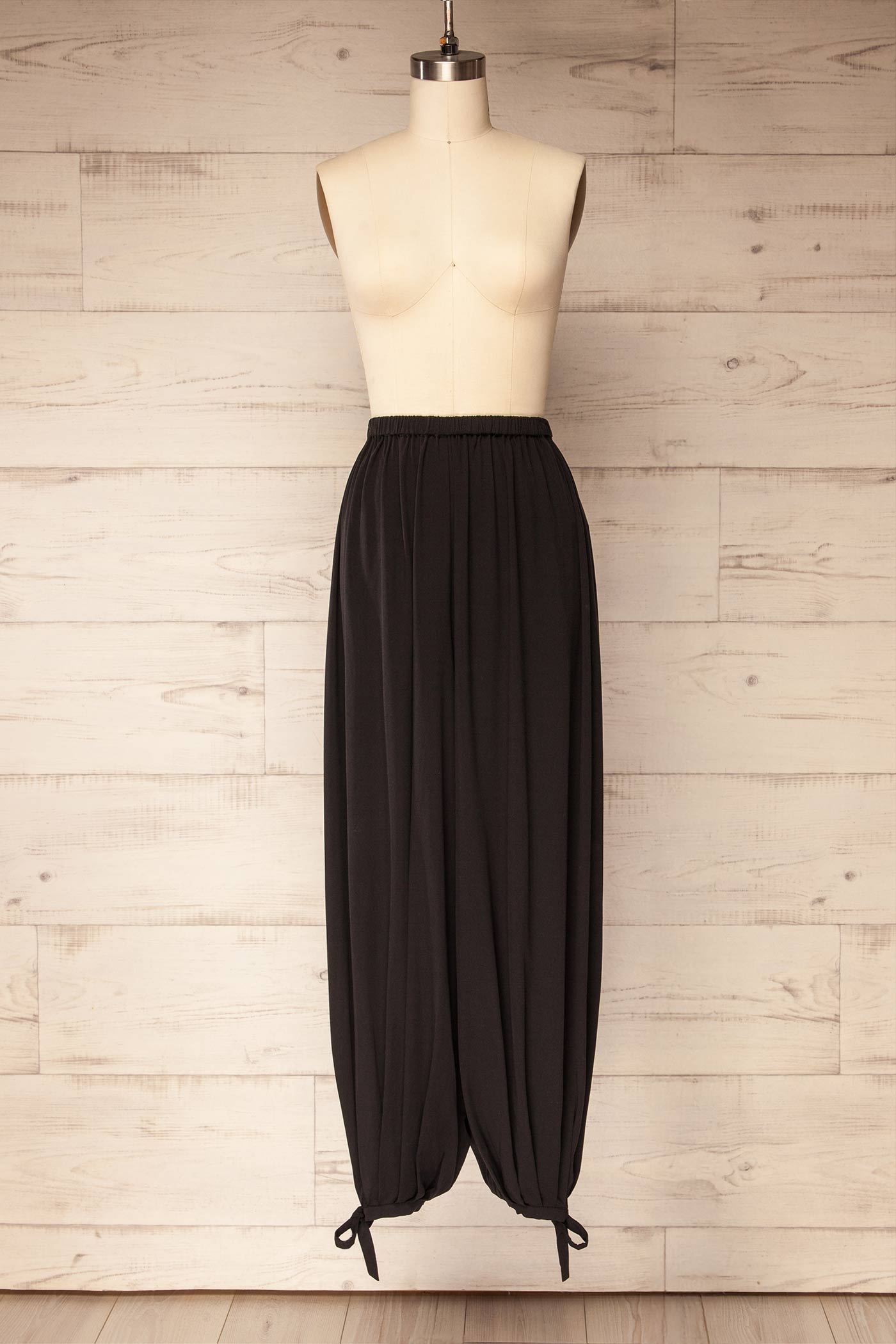 Mumbai Black | Parachute Pants with Ankle Bows