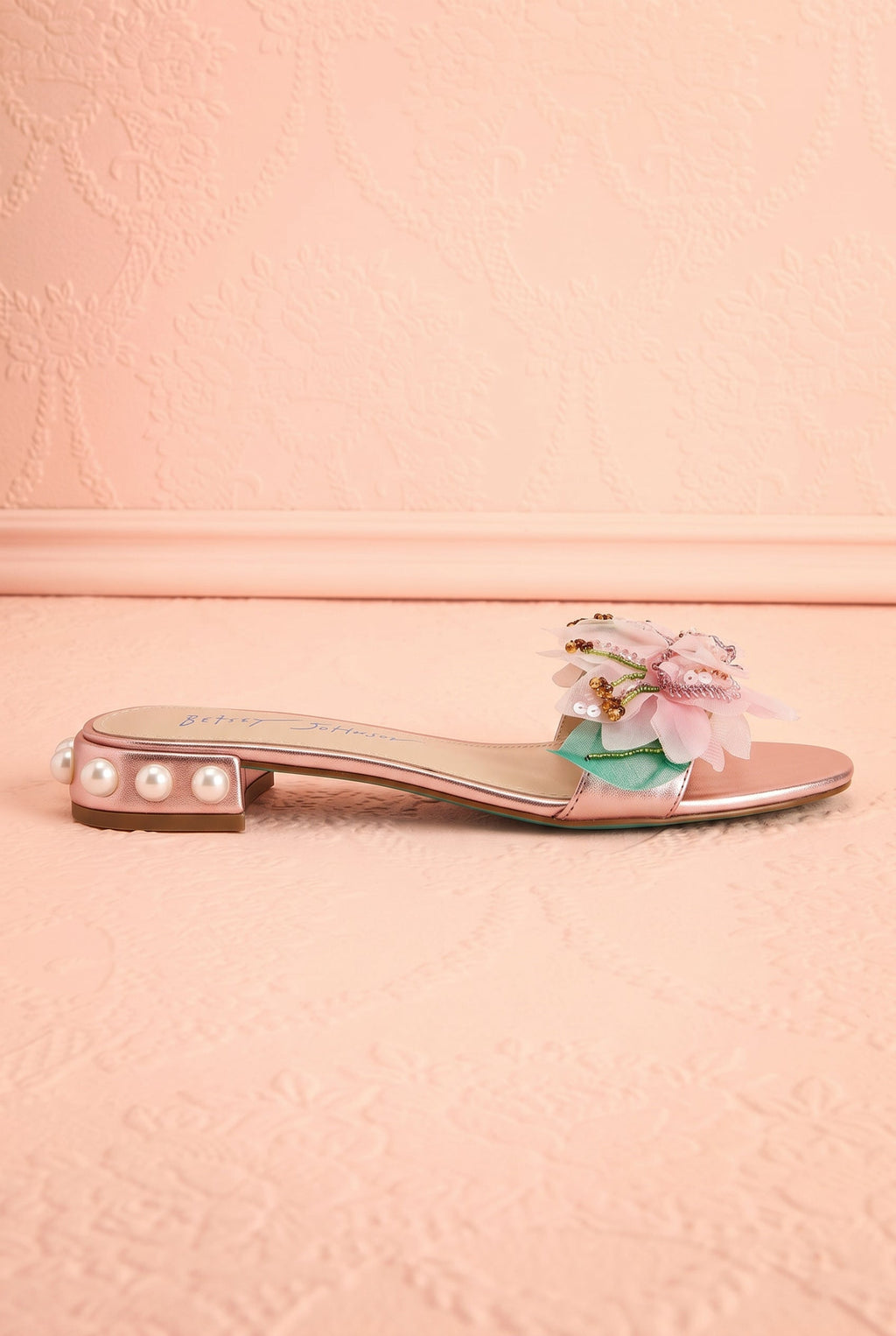 Rossia | Pink Sandals with 3D Flowers and Pearls
