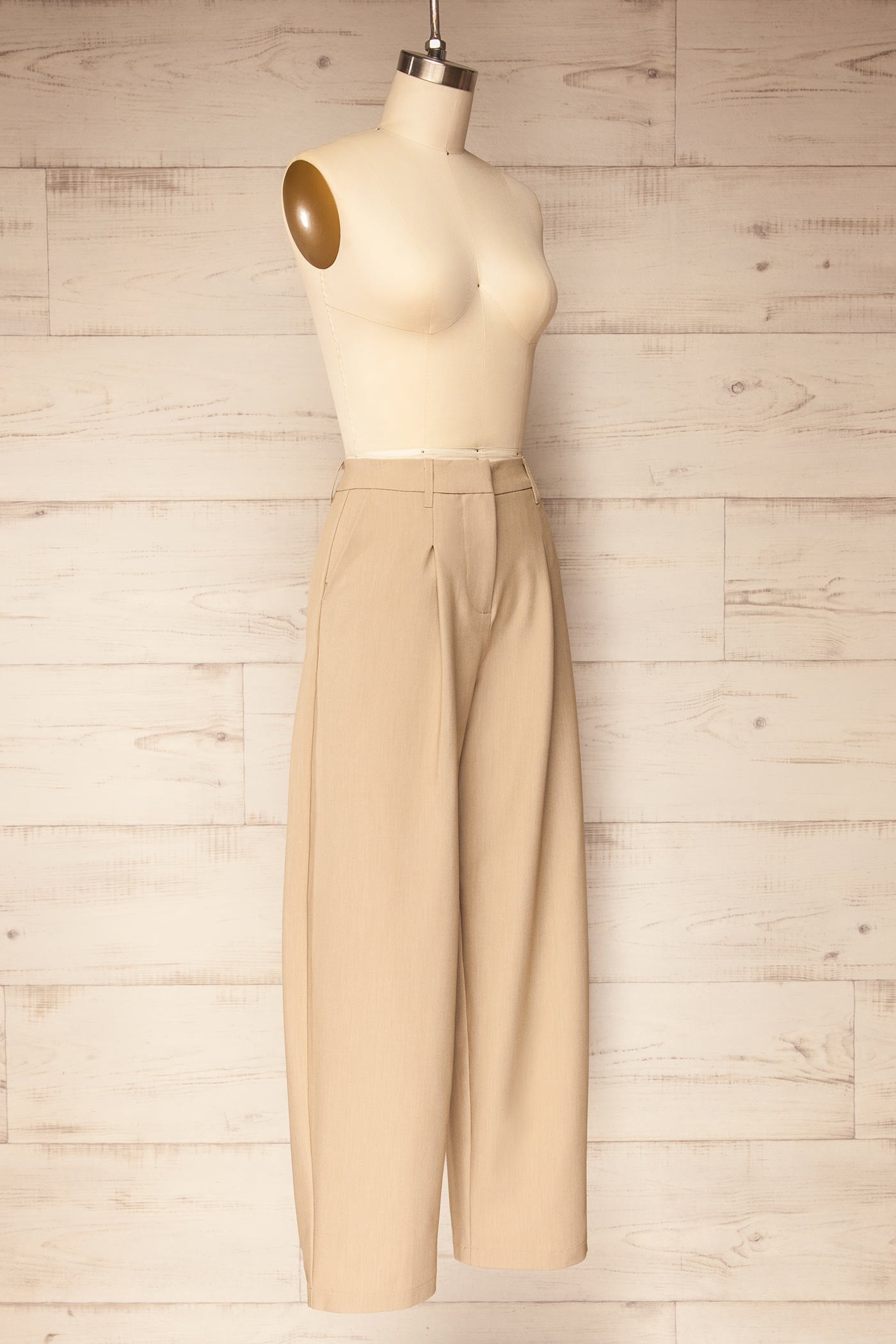 Satna Beige | Barrel Legs Trousers