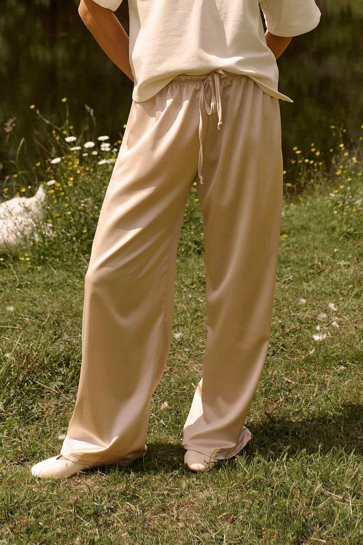 Savanah Pants Champagne | Loose-Fitted Pants by Dailystory