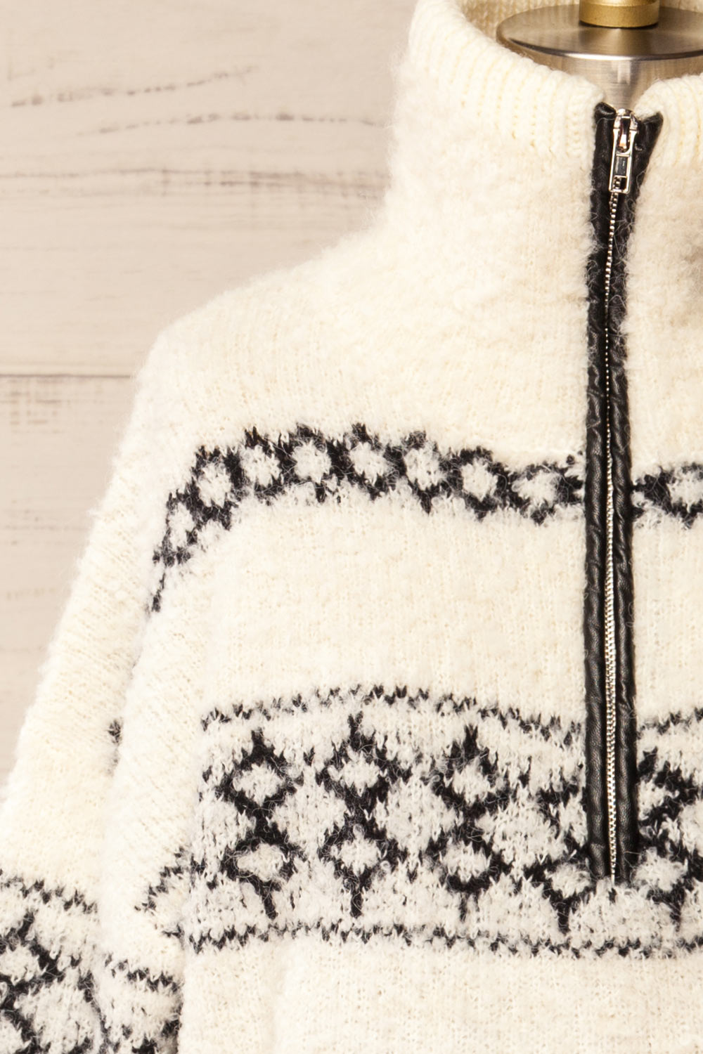 Aquino | Cropped High Neck Patterned Knit Sweater