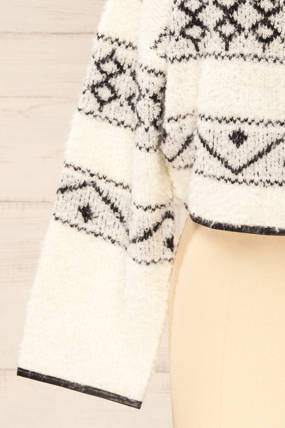 Aquino | Cropped High Neck Patterned Knit Sweater