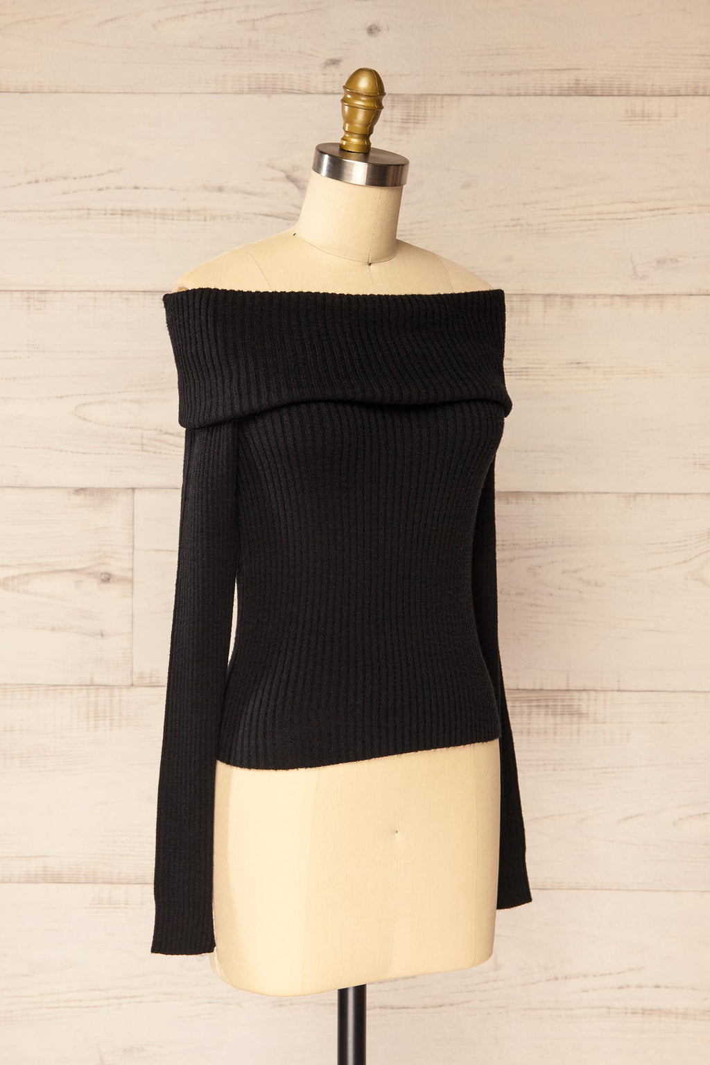 Delhi Black | Off-the-Shoulder Ribbed Knit Sweater