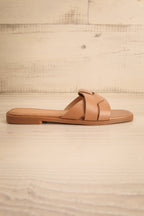 Iguala Beige | Flat Square-Toe Sandals