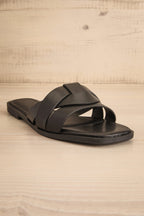 Iguala Black | Flat Square-Toe Sandals