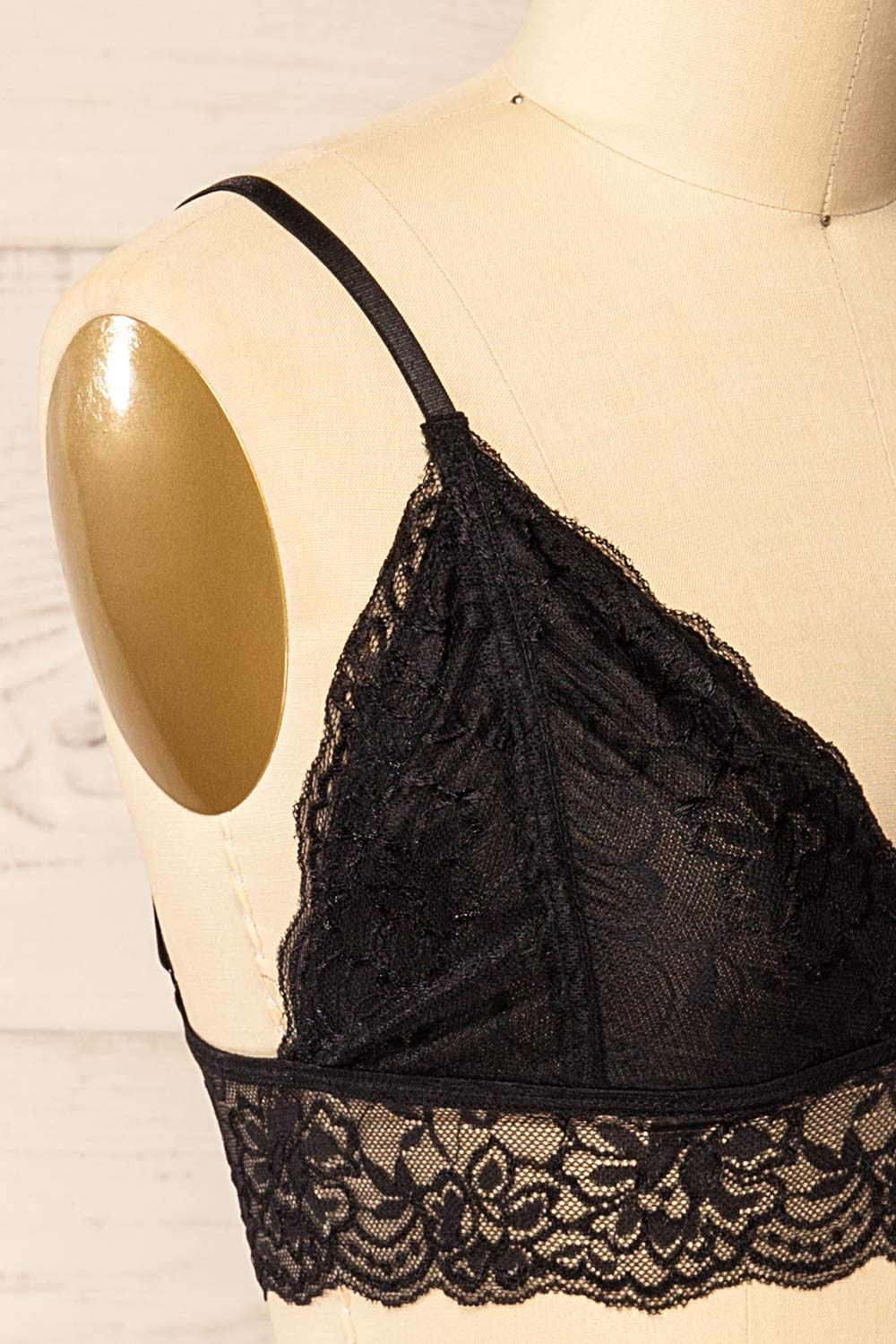 Ivrea | Black Lace Triangle Bralette