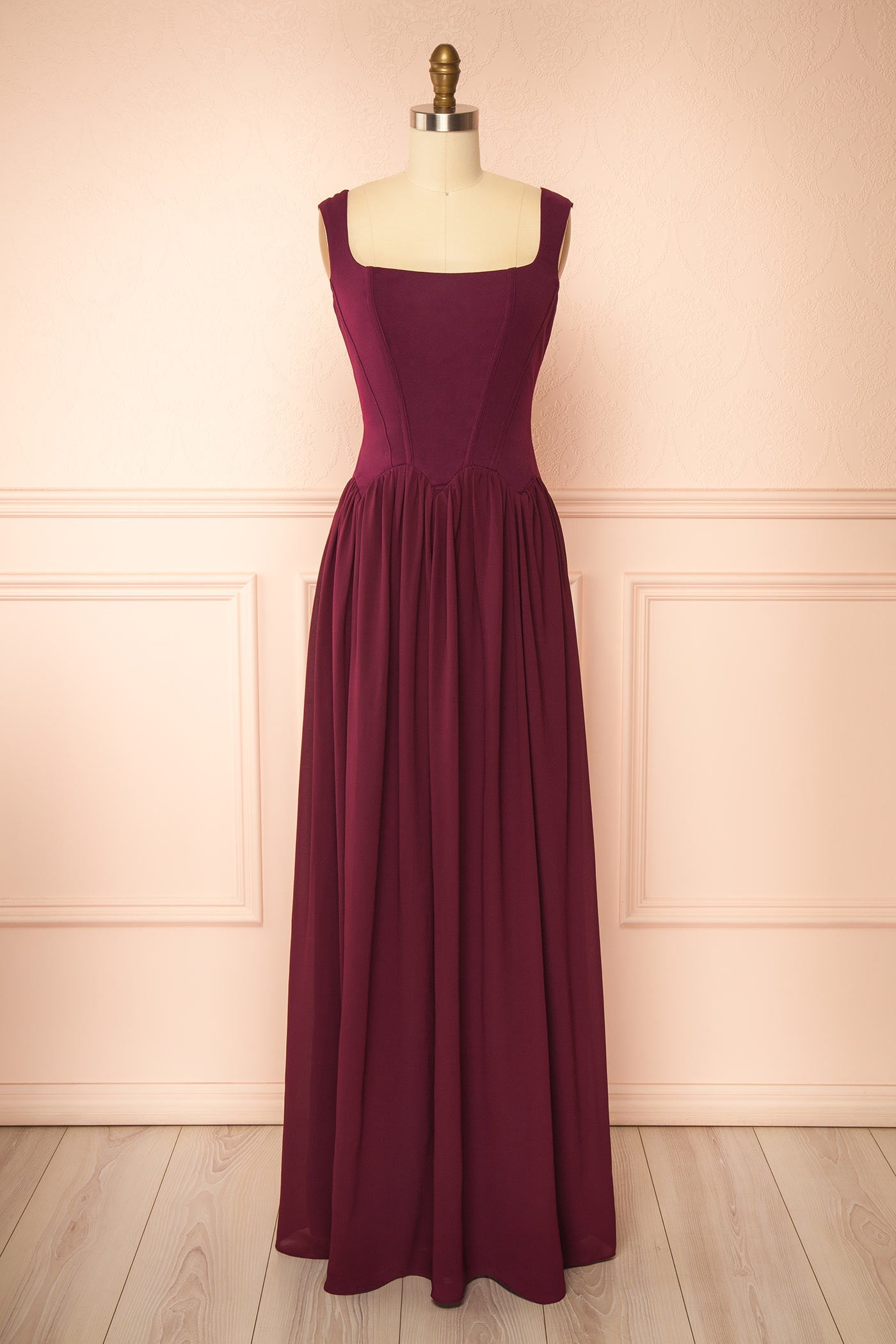 Joalie | Burgundy Sleeveless Maxi Dress with Structured Bodice