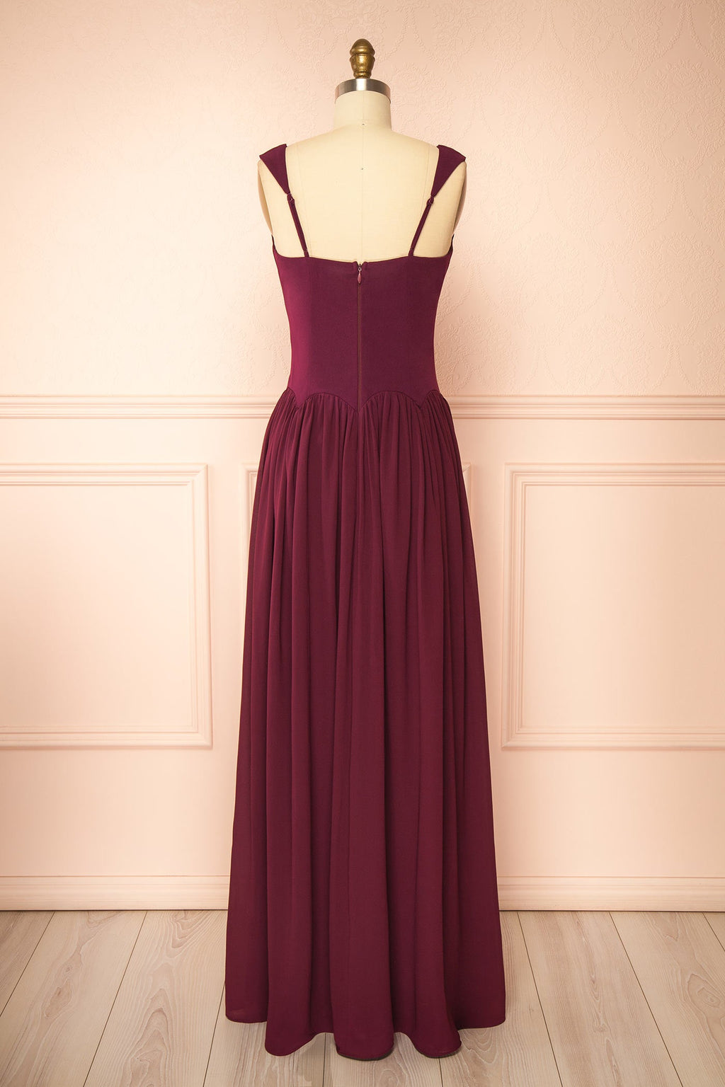 Joalie | Burgundy Sleeveless Maxi Dress with Structured Bodice