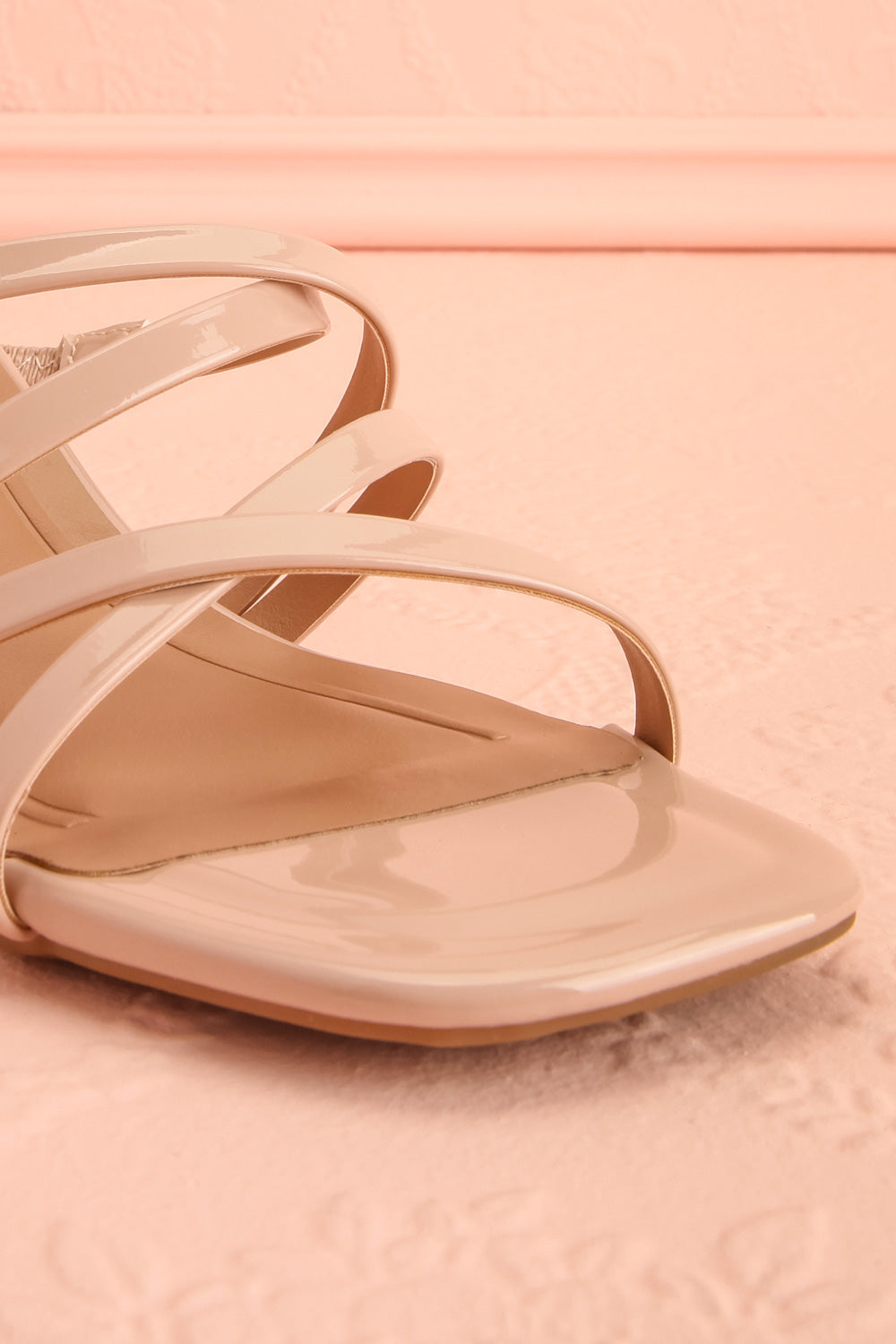 Kuina Beige | Strappy Mid Heel Sandals