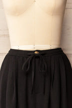 Lunglei Black | Wide-Leg Pants with Front Pleat Details