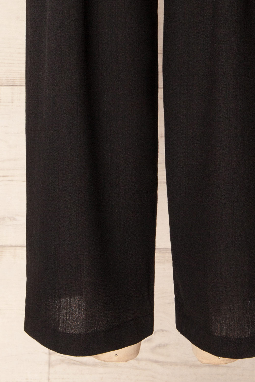 Lunglei Black | Wide-Leg Pants with Front Pleat Details
