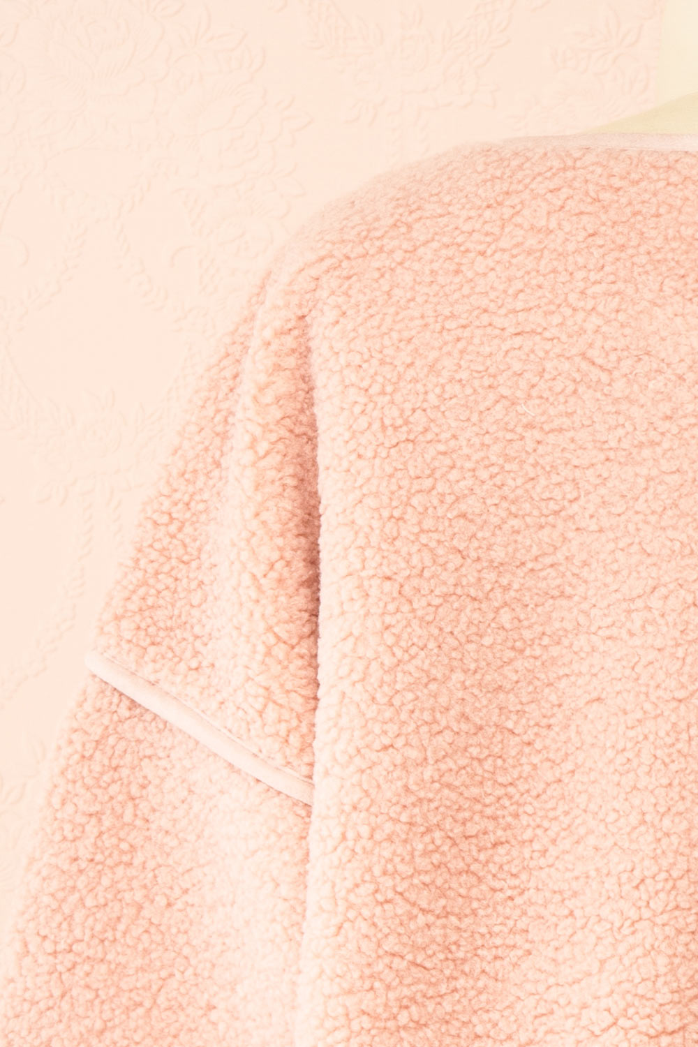 Madja | Pink Oversize Curly Jacket