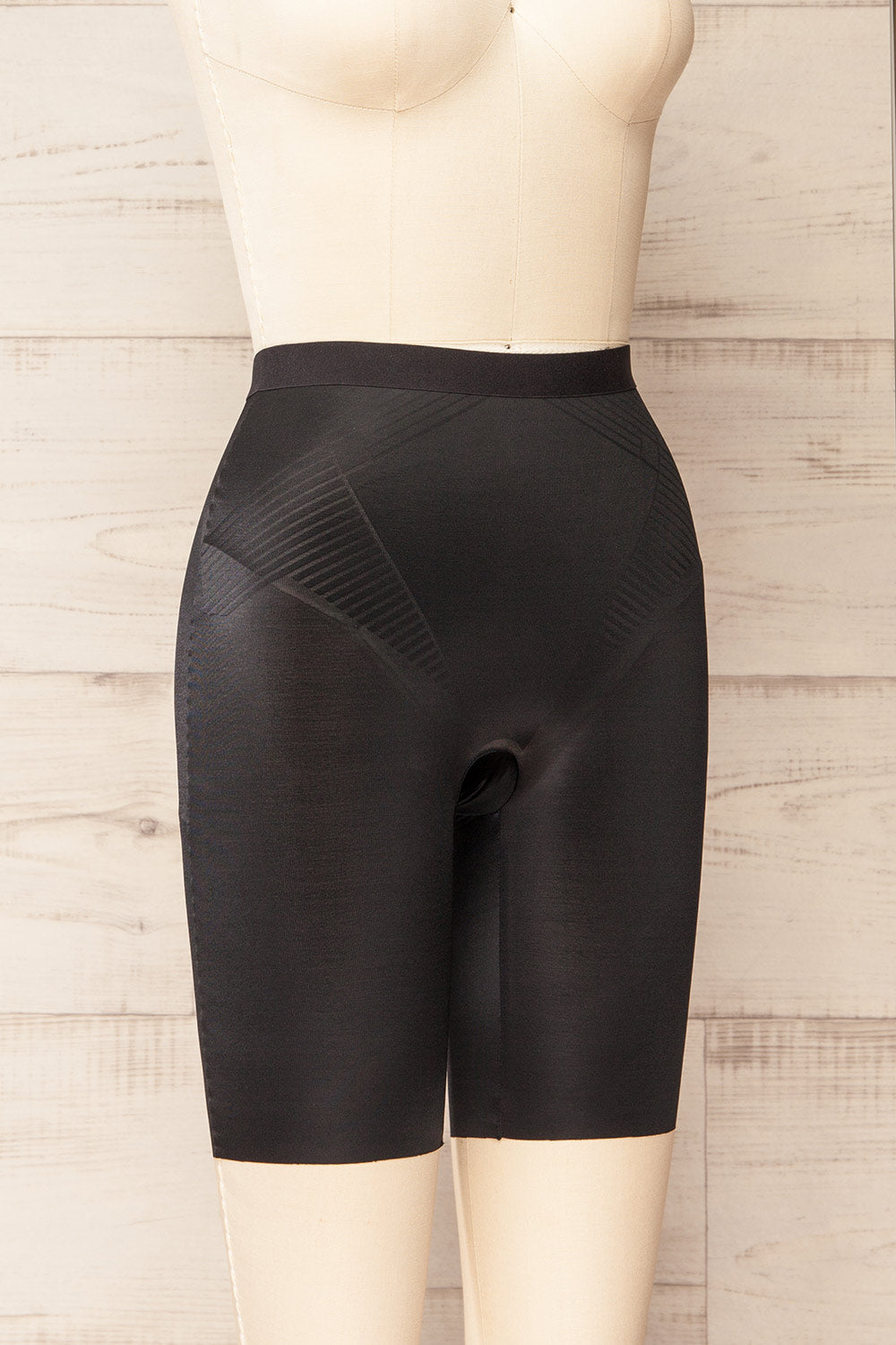 Motown Black | Invisible Mid-Thigh Shaping Shorts