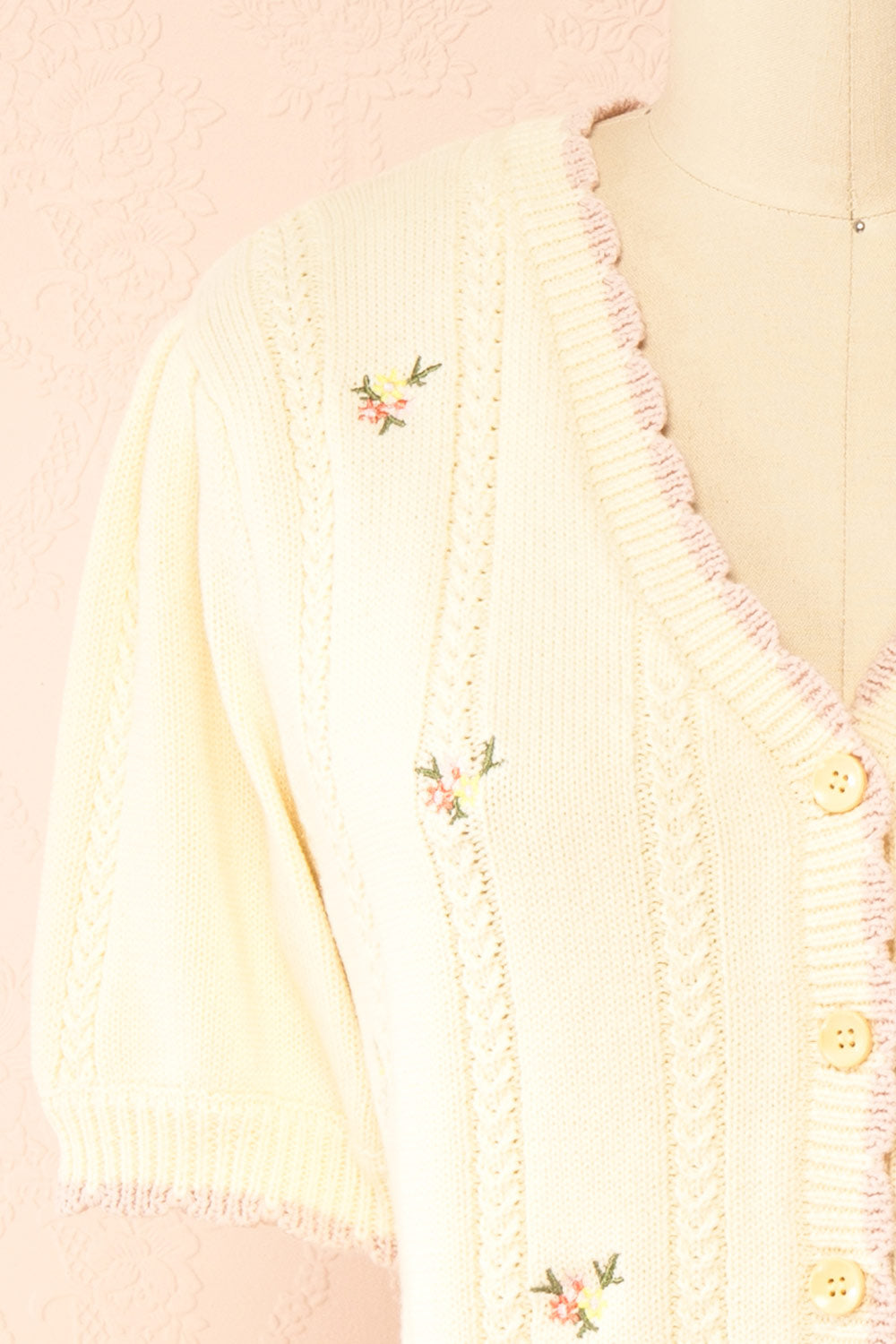Sanae | Cream Floral Embroidered Scallop Edge Knit Cardigan