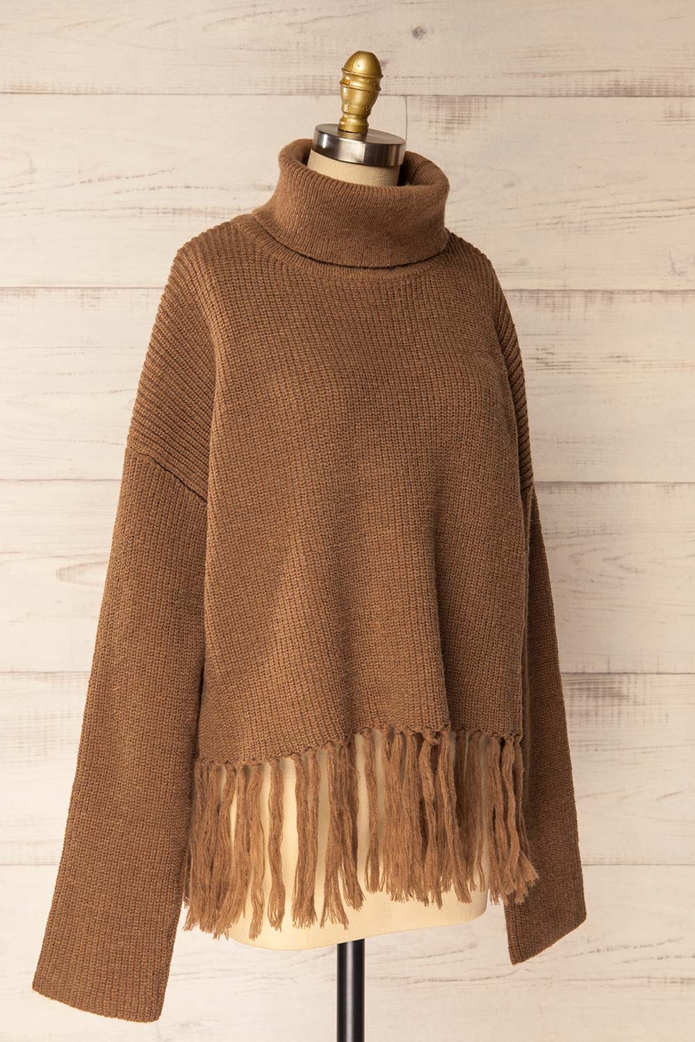 Sauzon Caramel | Oversized Turtleneck Sweater with Fringes
