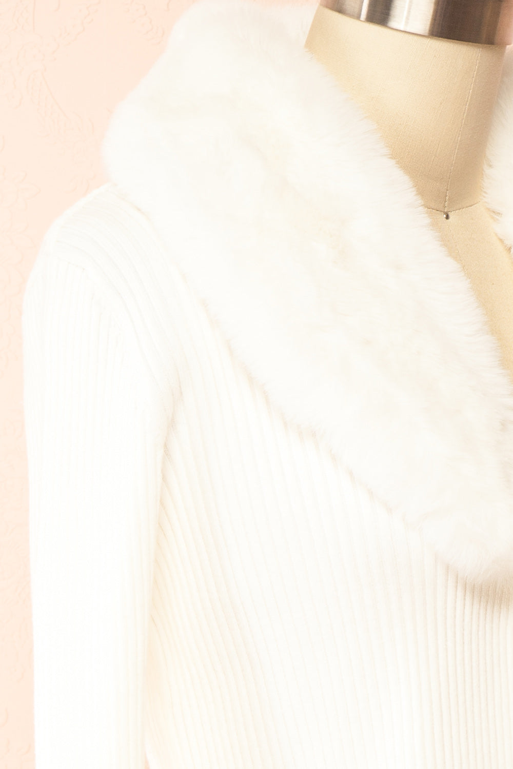 Sherie Ivory | Ribbed Cardigan with Faux Fur Collar