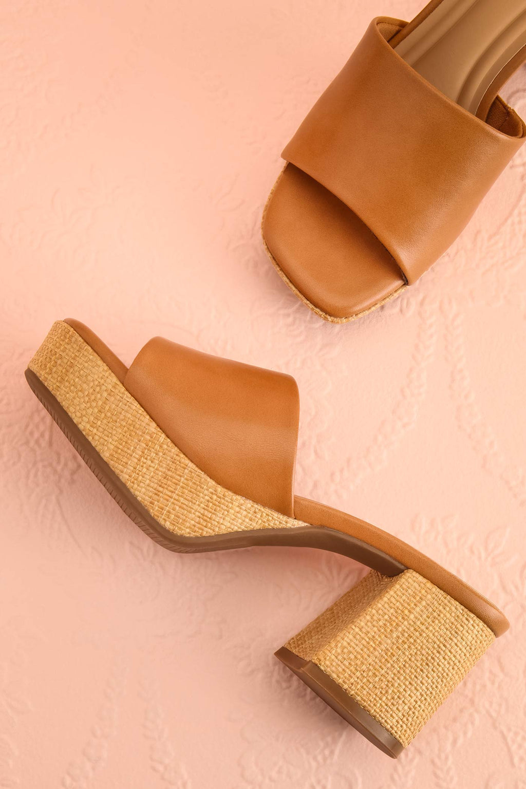 Tahis | Brown Wide Block Heeled Sandals with Raffia