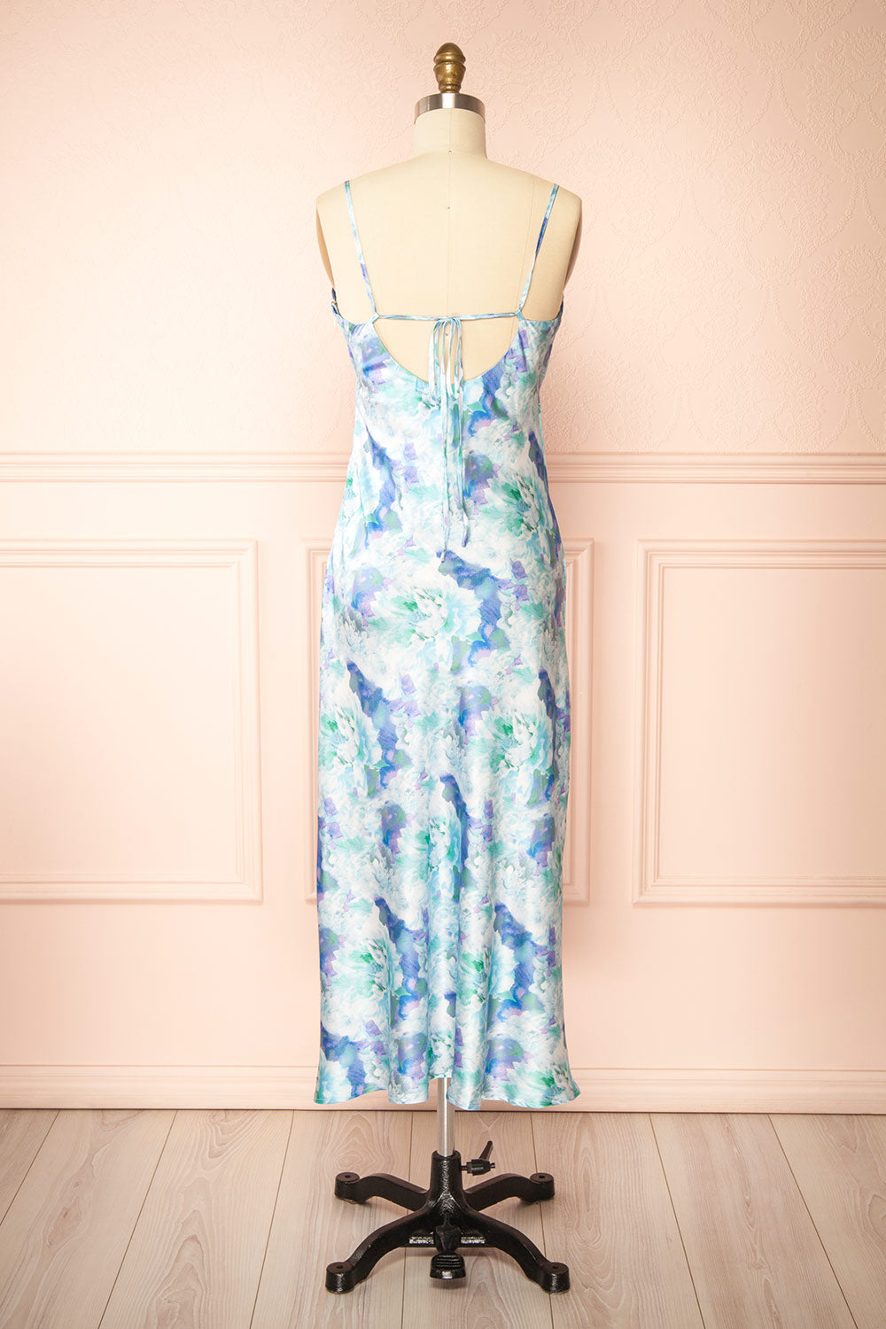 Theana | Long Dress with Blue Floral Pattern