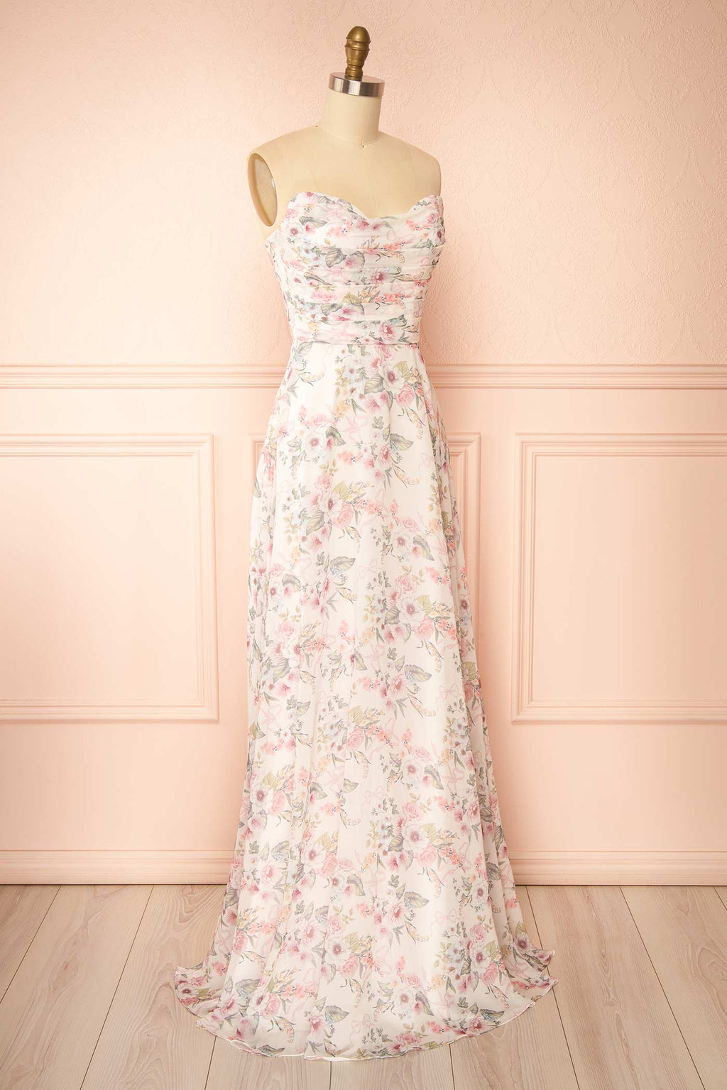 Yujun Pink | Maxi Floral with Sweetheart Neckline and Scarf