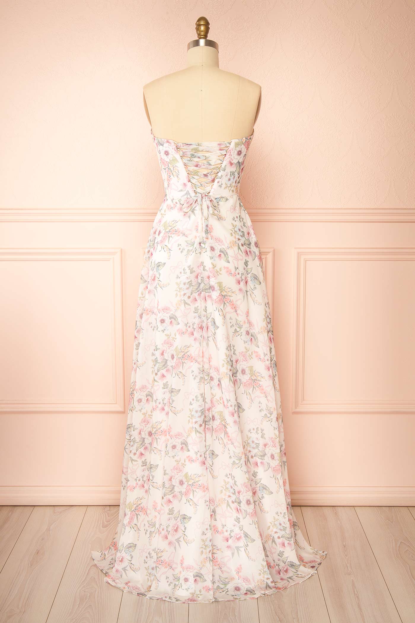 Yujun Pink | Maxi Floral with Sweetheart Neckline and Scarf